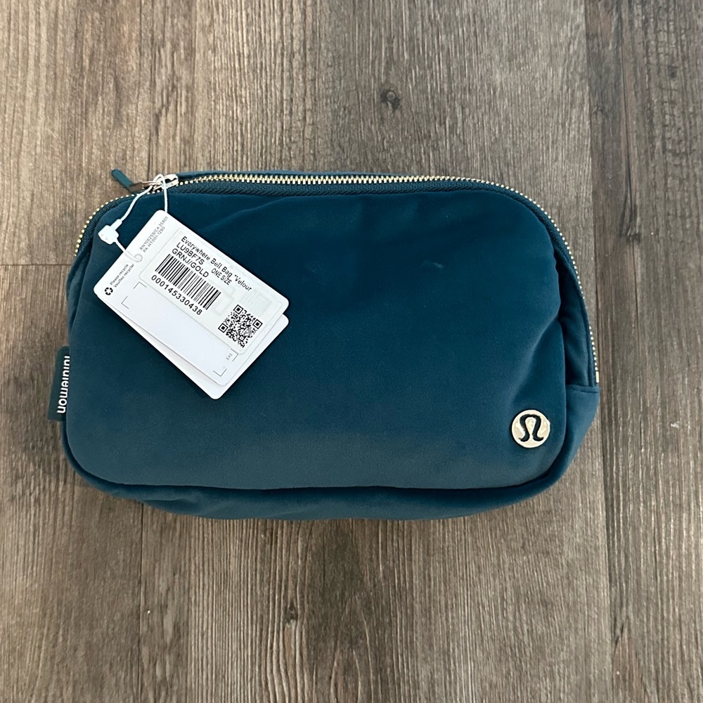 lululemon Everywhere Belt Bag *Velour